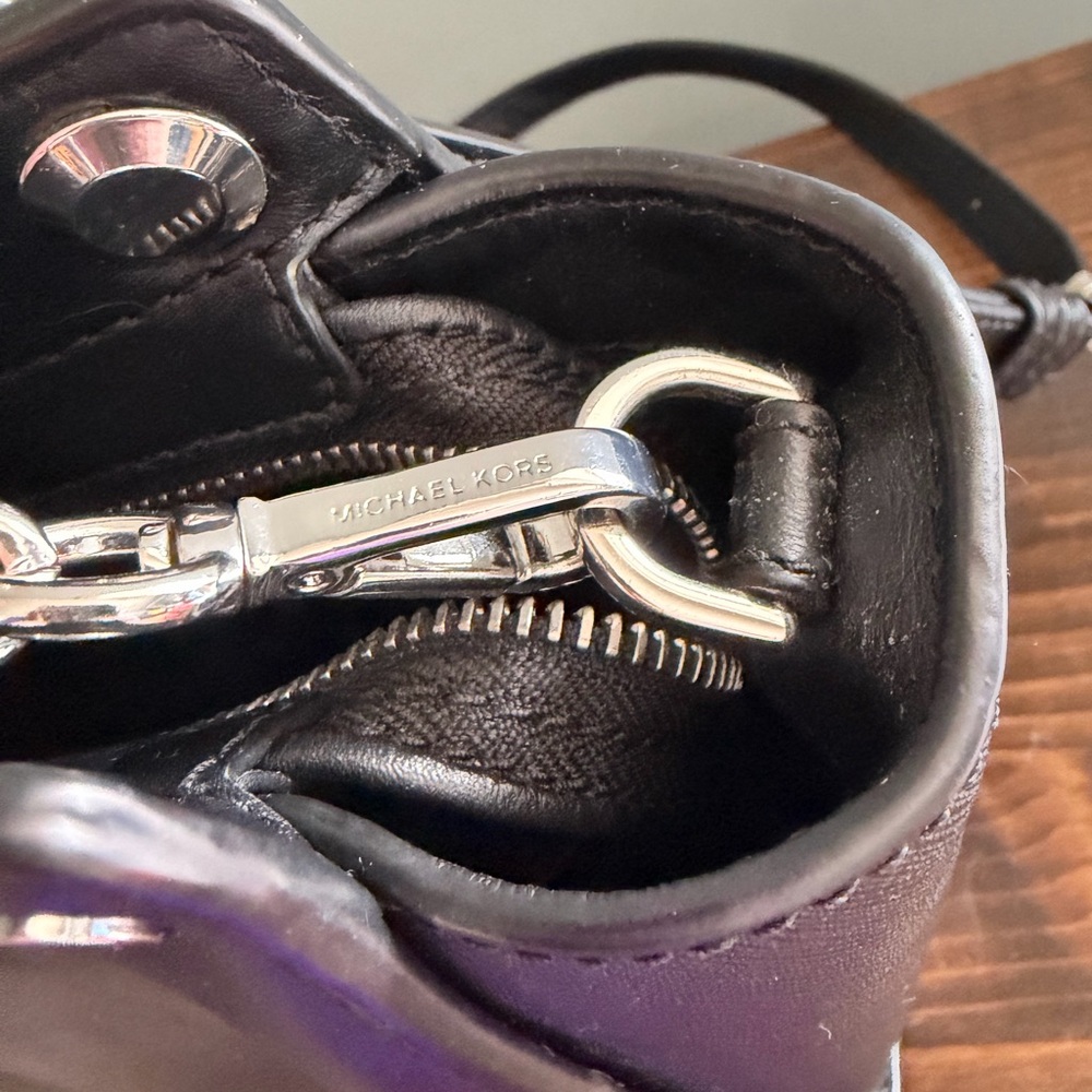 Michael Kors Black 3 in 1 Selma Leather Satchel with Combo Chain & Leather Strap - Picture 7 of 16